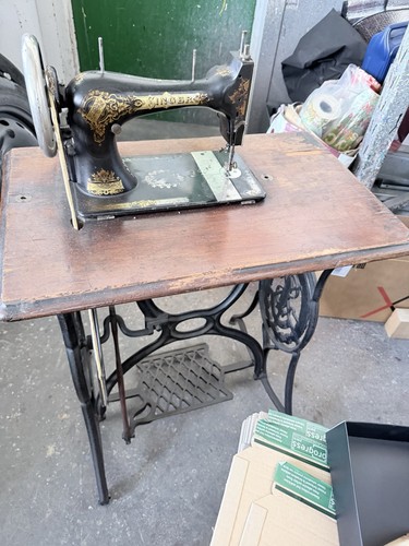 Antike singer manufacturing - singer,